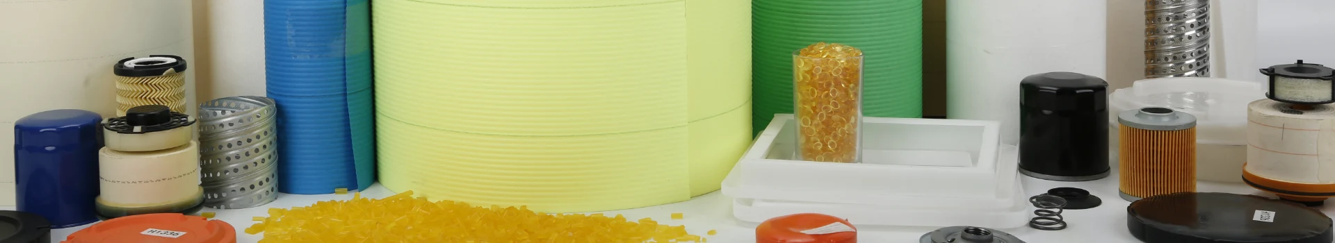 أنواع مختلفة من مواد التصفية والملحقات